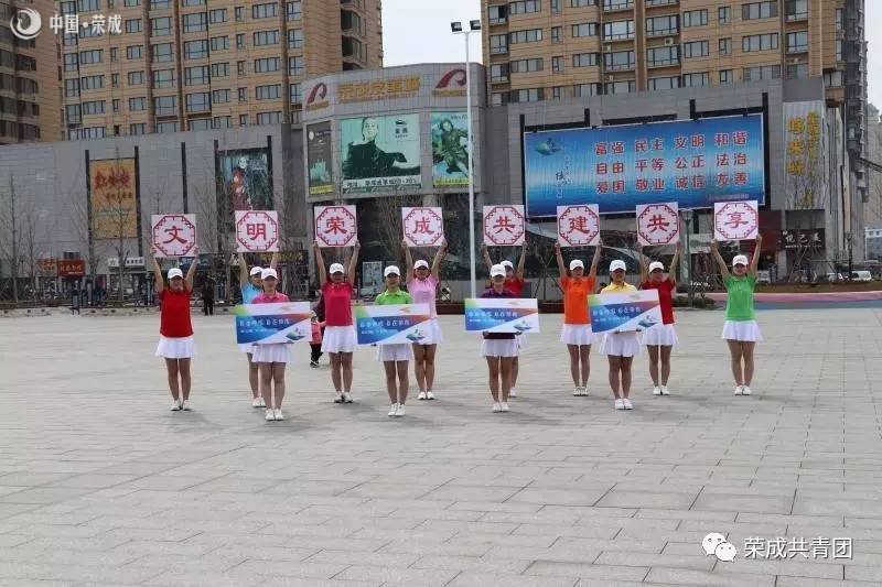 s | ӛ䛄(chung)c~롰(chung)СഺSġ
